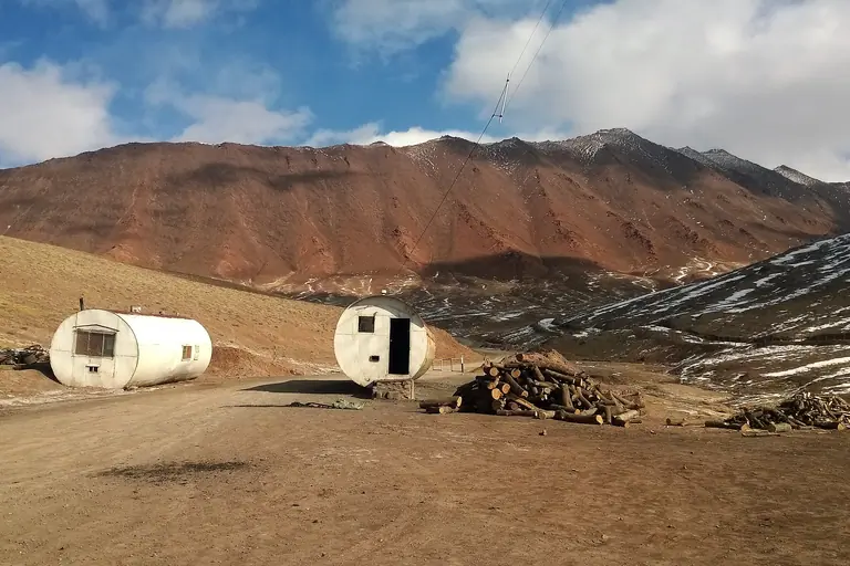 From Sary Tash to Karakul lake