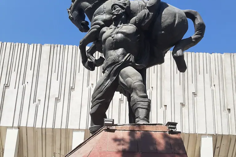 Memorial of Kojomkul at the Bishkek's Sport Palace