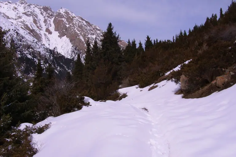 Discover the Chong Kyzyl Suu valley in winter