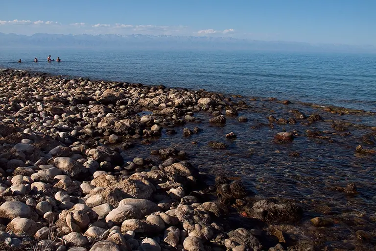 Tong, Issyk Kul