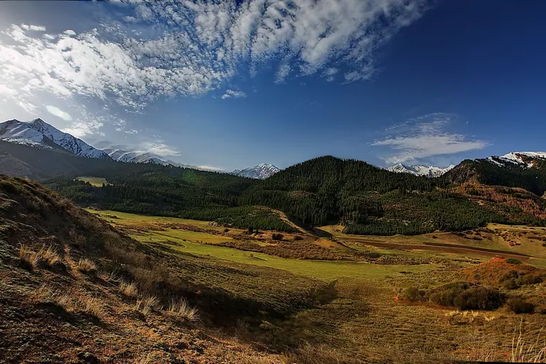 Jeti Oguz valley