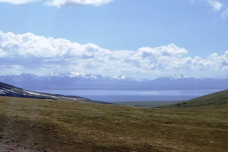 View of the Song Kul lake from the Kalmak Ashuu pass