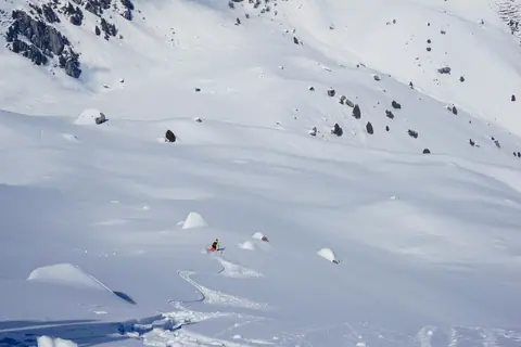 Ski touring in Arslanbob