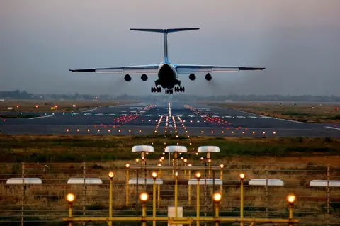 Landingat Tashkent International Airport