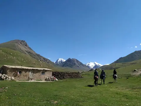 Summer farm in Djar Korumdu valley