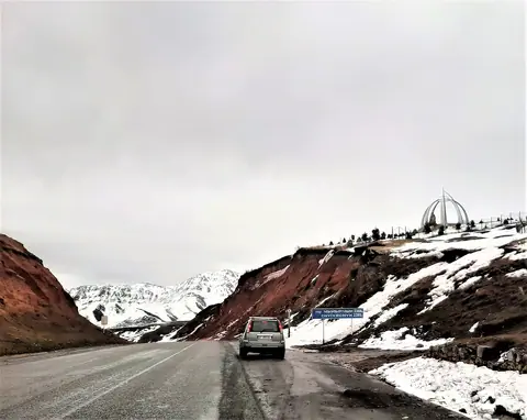 Pass between Osh city and Gulsho