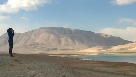 Sasyk Kel lake on Alichur plateau in Pamir range