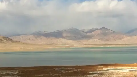 Sasyk Kel lake on Alichur plateau in Pamir range