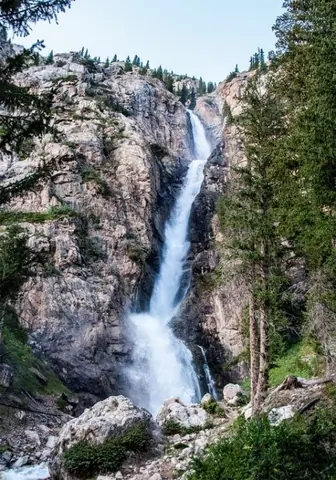 Водопад Бурхан-Булак, Cascade de Burhan Bulak, Cascada de Burhan Bulak