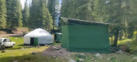 Yurt camp Tilek Jeti-Oguz village