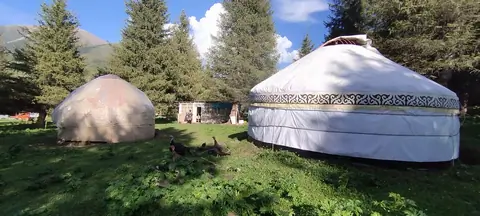 Yurt Camp Suiunduk in Kok-Jaiyk jailoo