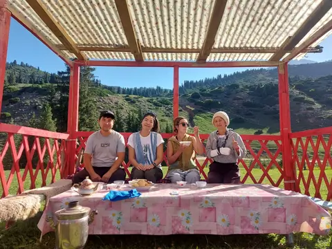 Yurt Camp Baian Kok-Jaiyk