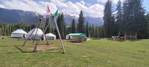 Yurt camp Urmat Kok-Jaiyk