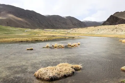 Tegerekkel are small lakes below the upper lake Ekurgenkel on the high plateau of the Tien Shan