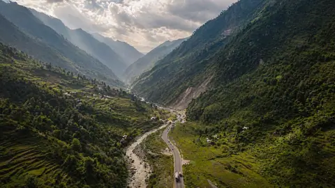 Breathtaking journey along the Araniko Highway from Kathmandu to the Tibetan border