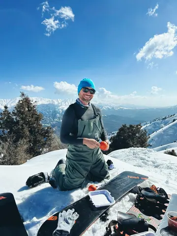 Snowboarding in Amirsoy, Chimgan, Uzbekistan