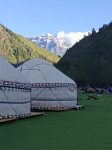 Yurt camp Muz-Tor 