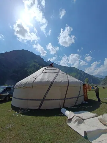 Yurt camp Muz-Tor 