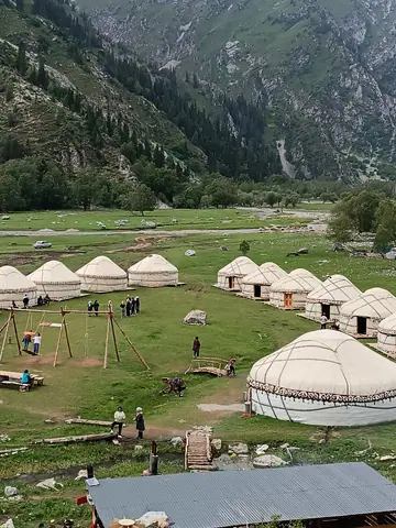 Yurt camp Muz-Tor 