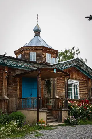 Church in the village of Teplokluchenko