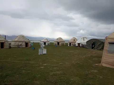 Yurt camp Osmon
