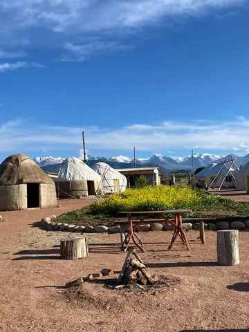Yurt camp Sonun