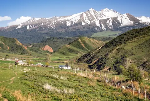 Svetlana Polyana - Siutuu Bulak valley and mountains