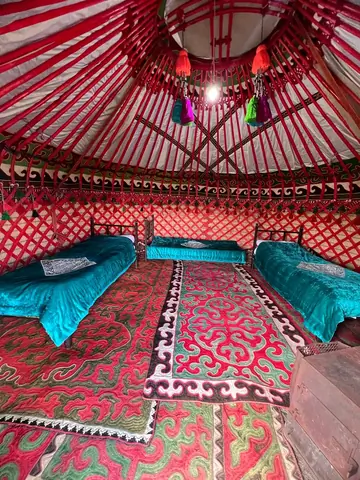Yurt camp Sary-Bulun