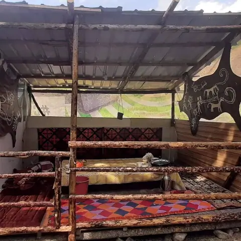 Yurt camp Unkur-Sai