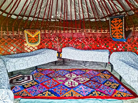 Yurt camp Zalkar