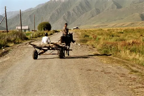 Eki-Naryn valley