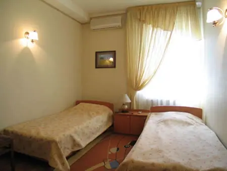Crystal Hotel, Osh