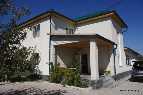 Greenyard Guesthouse, Karakol