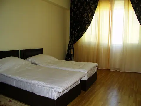 Amir Hotel, Karakol