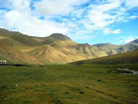 Chatyr-Kul Hike