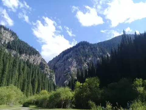 Kaindy lake