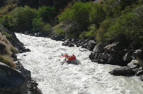 Rafting in the Kekemeren river