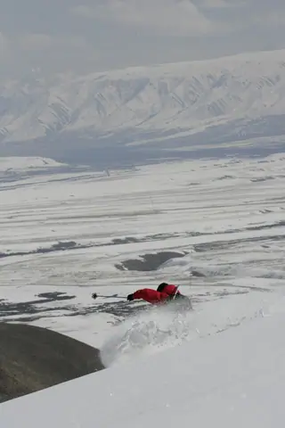 Ski in Suusamyr valley