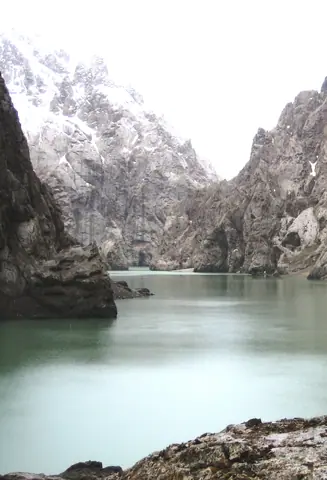 Koel Suu lake