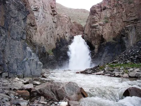 Song Kul's waterfall