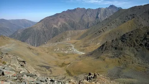 Too-Ashu pass
