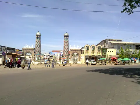 Market of Uzgen
