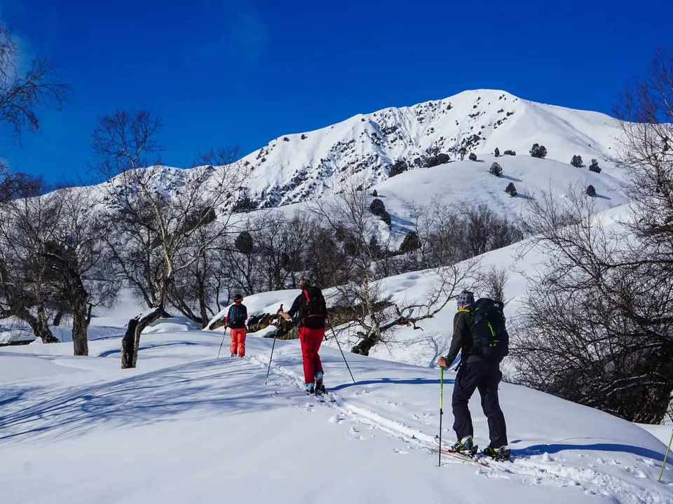 Ski touring in Arslanbob