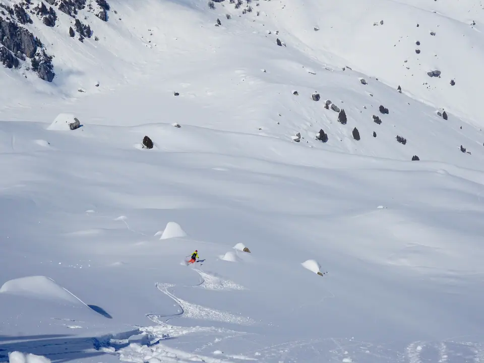 Ski touring in Arslanbob