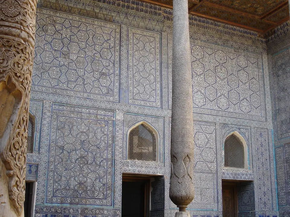 Tosh-hovli palace in Khiva 