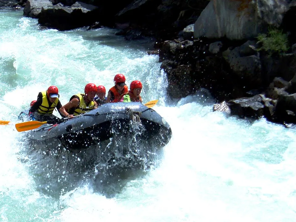 Rafting in the Chong Kemin river