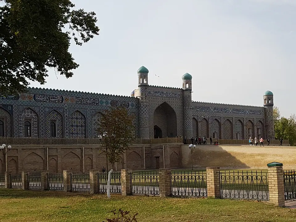 Palace Kudayarkhan and Medersa Naburtabey