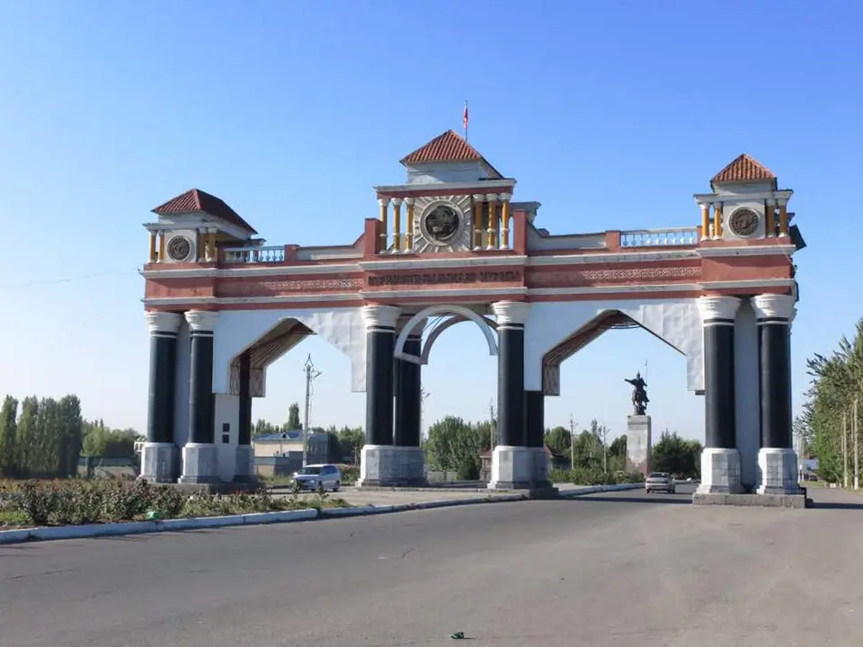 North gate of the main road entering in the city of Jalal-Abad