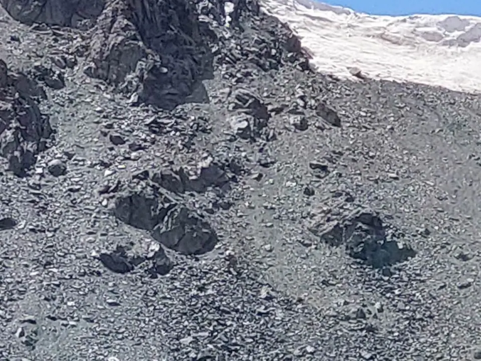 Archa Tor pass between Asan Tukum gorge (Jeti Oguz) and Karabatkak (Chong Kyzyl Suu)
