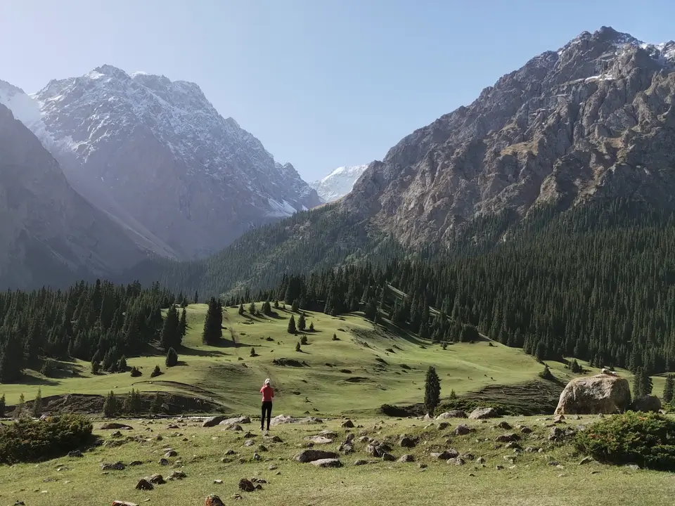 Introducing Peak Ittish, an awe-inspiring mountain peak that stands proudly at an altitude of 4808 meters in the breathtaking Kyrgyz landscape. Translating to "head of dog" in the local language, this snowy summit offers an unforgettable mountaineering experience like no other.